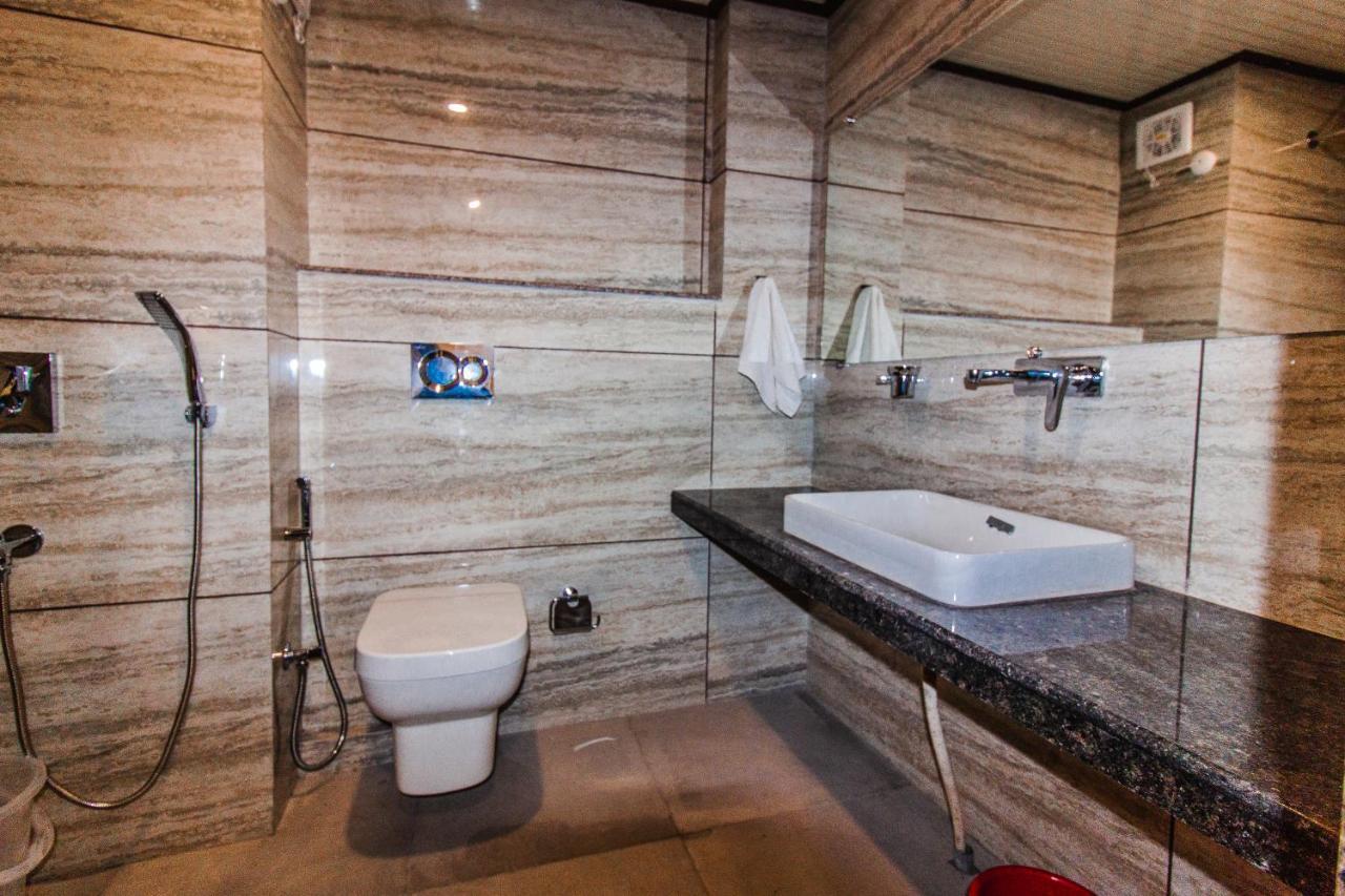 Misty Mountain Manali Hotel Ngoại thất bức ảnh