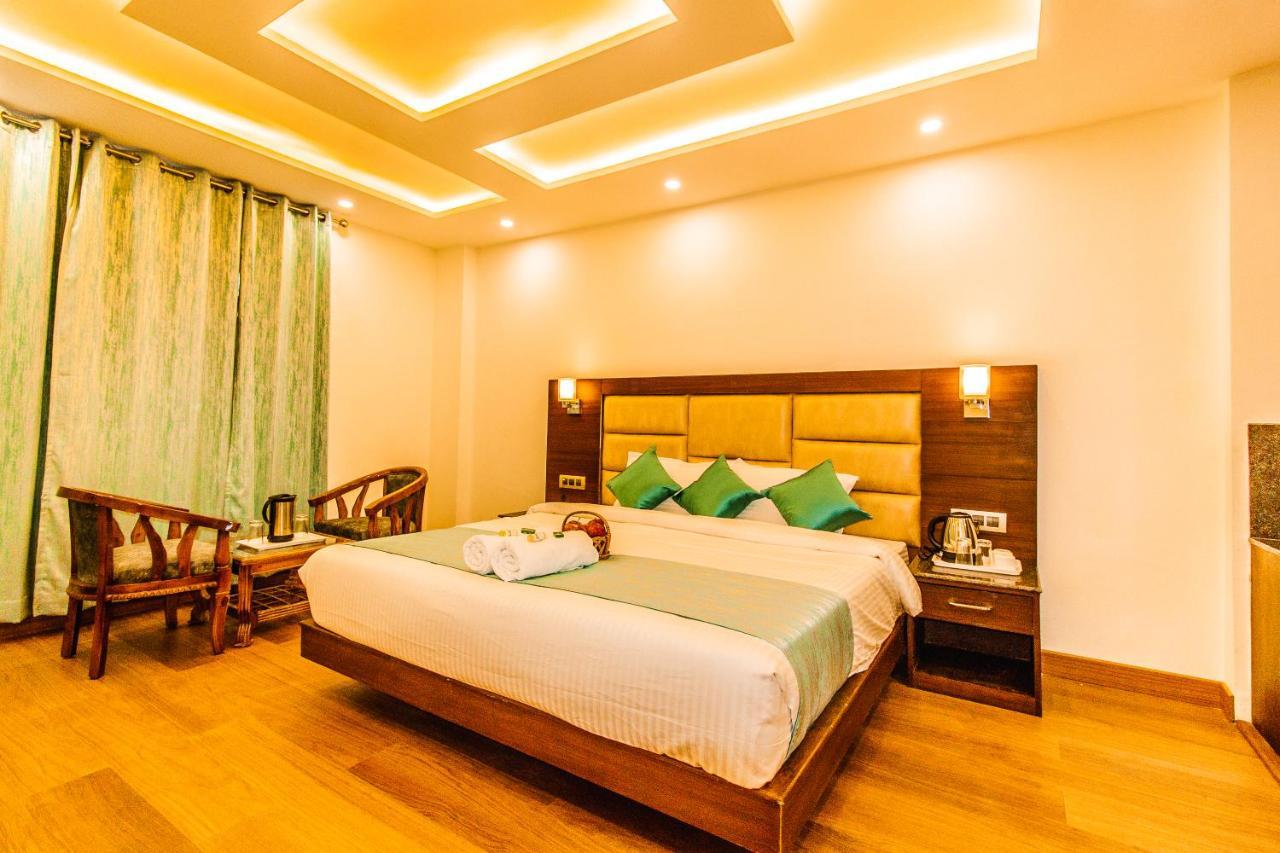 Misty Mountain Manali Hotel Ngoại thất bức ảnh
