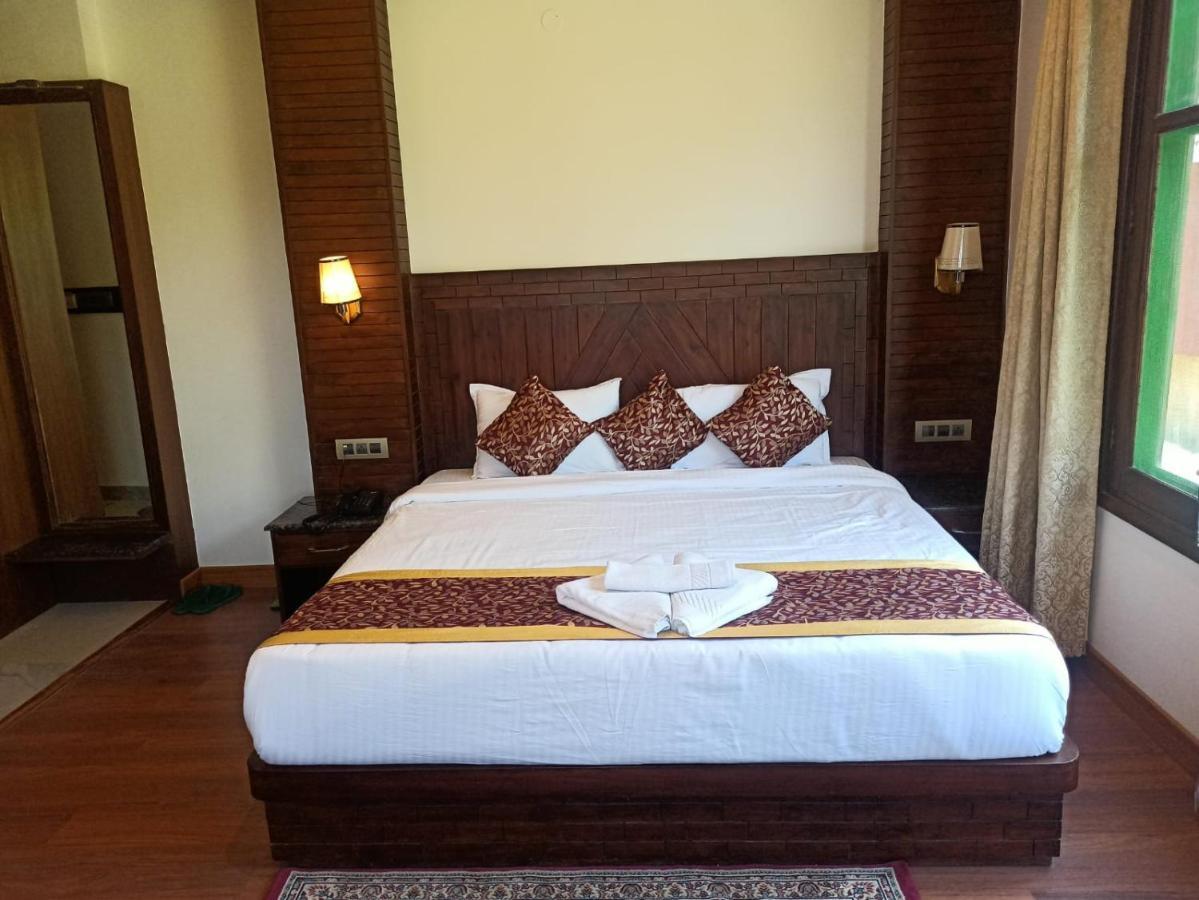 Misty Mountain Manali Hotel Ngoại thất bức ảnh